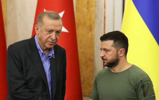 Эрдоган в разговоре с Зеленским предложил быть посредником с Путиным