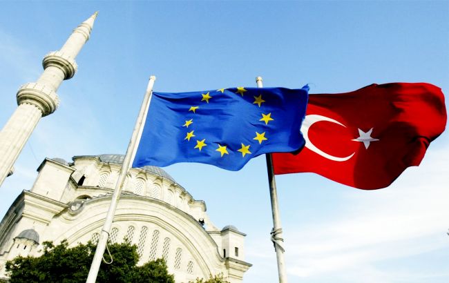 ЕС будет придерживаться соглашений по беженцам с Турцией