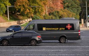Поліція зупинила евакуаційний рейс із Херсона: Червоний Хрест просить владу втрутитися