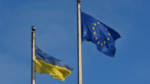 Від "свята перемоги" до європейських цінностей: як змінився сенс 9 травня в Україні