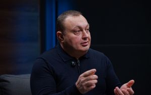 Обстріли не схиляють українців до переговорів з Росією: інтерв'ю з соціологом Антиповичем