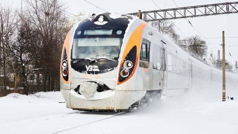 "Укрзализныця" запустит новые поезда в Карпаты: список маршрутов