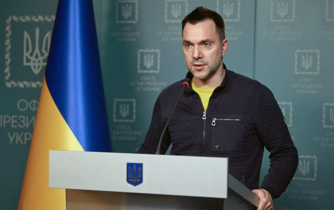 Почти половина всего количества. Арестович о доле танков РФ в украинской армии