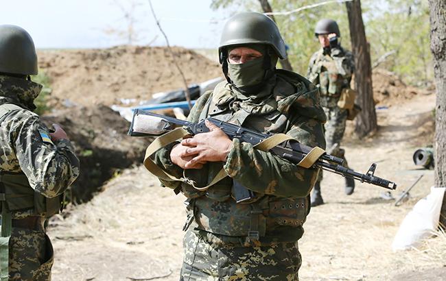 В зоне АТО один украинский военный получил боевую травму