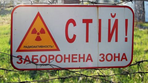 Пожары могли повлиять. В Украине хотят проверить загрязненные радиацией территории