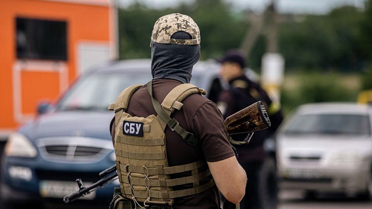 СБУ затримали 16-річного агента ФСБ у Києві - підпалював авто військових |  РБК-Україна