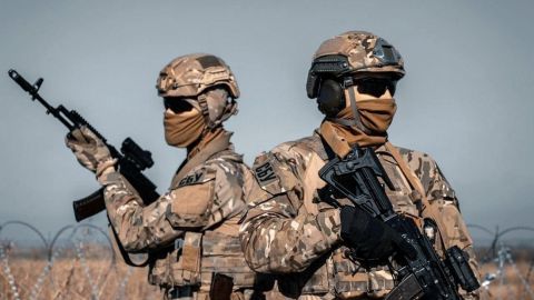 Заробили 40 млн гривень. СБУ нейтралізувала угруповання, що допомагало ухилянтам