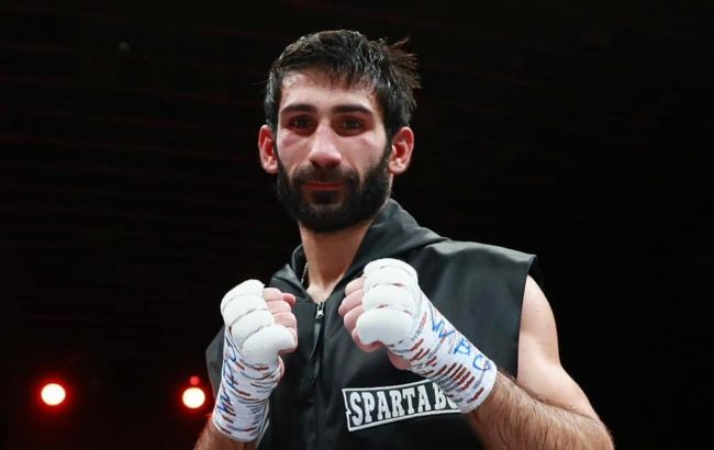 "Надо знать себе цену". Арам Фаниян о возвращении в ринг, Усике и бое с россиянином в лифте