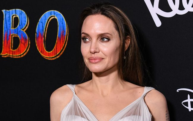 Анджеліна Джолі закрутила роман з голлівудською зіркою: Бред Пітт бідкається