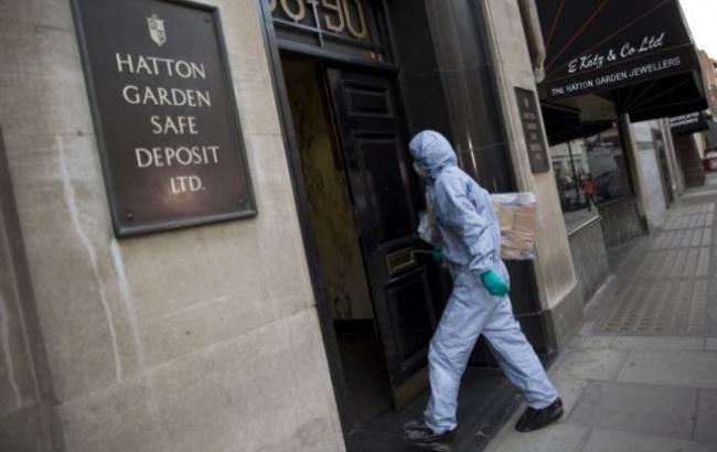 Старики-разбойники: лондонские пенсионеры украли украшения на сумму $20 млн