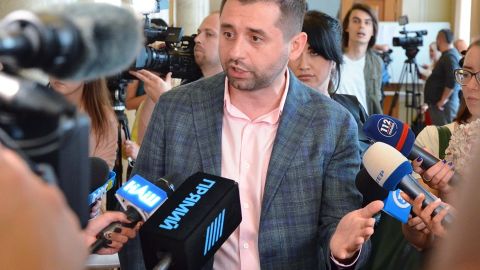 Обыск на "1+1": Арахамия выступил в защиту журналистов