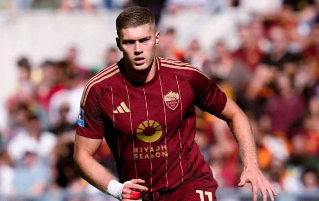 "Рома" готова продати Довбика: римляни назвали солідну суму за форварда збірної України