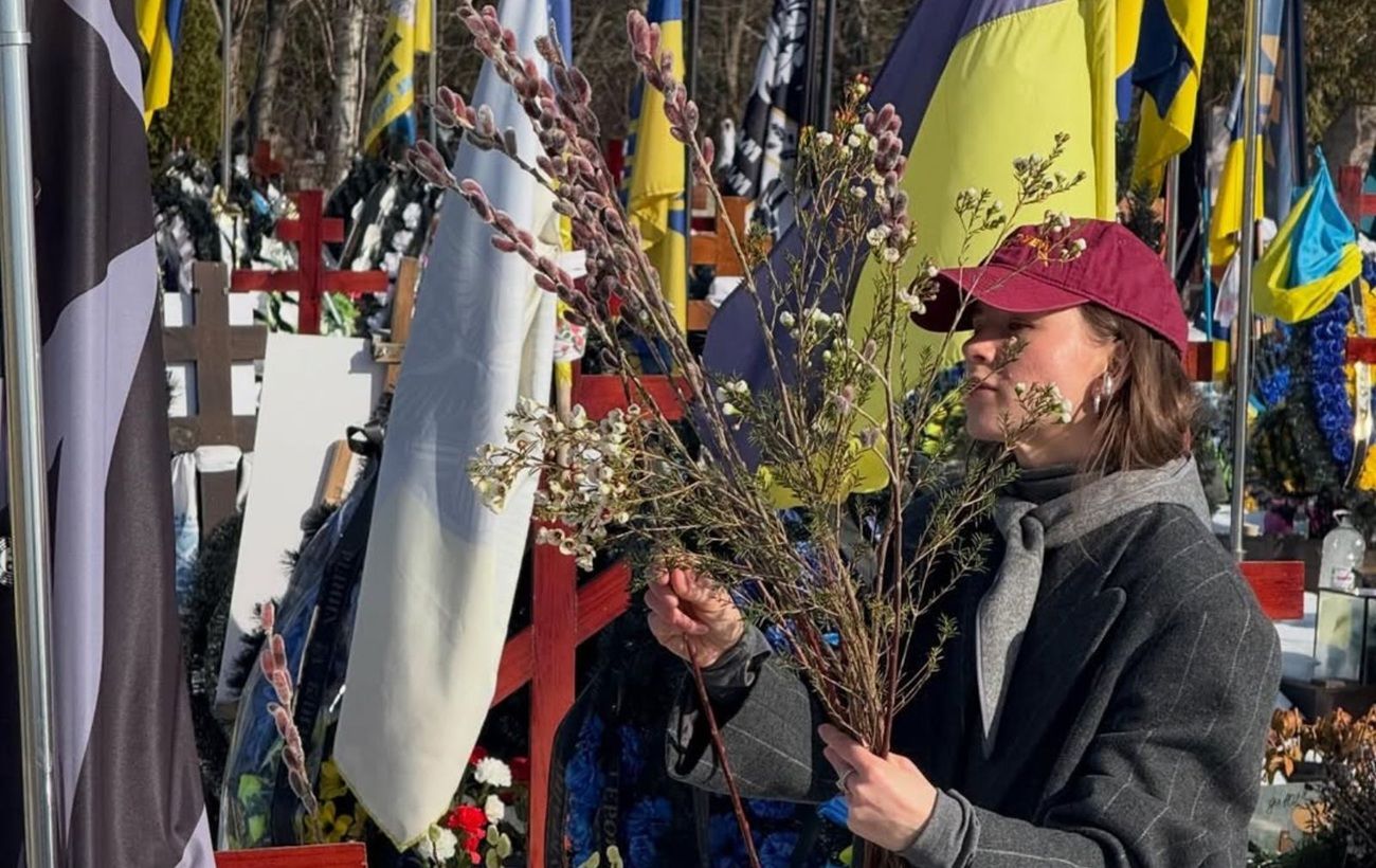 Ніжно вшанувала пам'ять: дружина Феліпенка зворушила турботою про його могилу (фото)