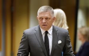 Литва і Латвія заборонили Фіцо летіти на парад до Москви через їхню територію