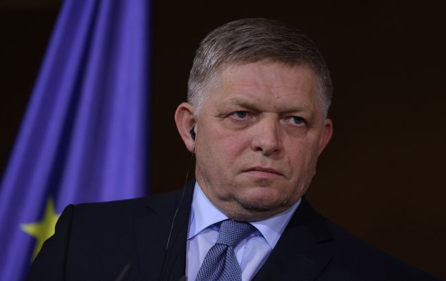 Зеленский должен позвонить Путину, если он заинтересован в переговорах, - Фицо