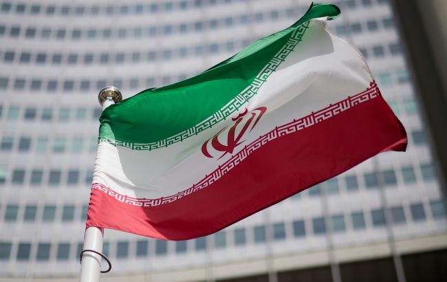 Влада Ірану викликала послів Британії та Норвегії на тлі протестів