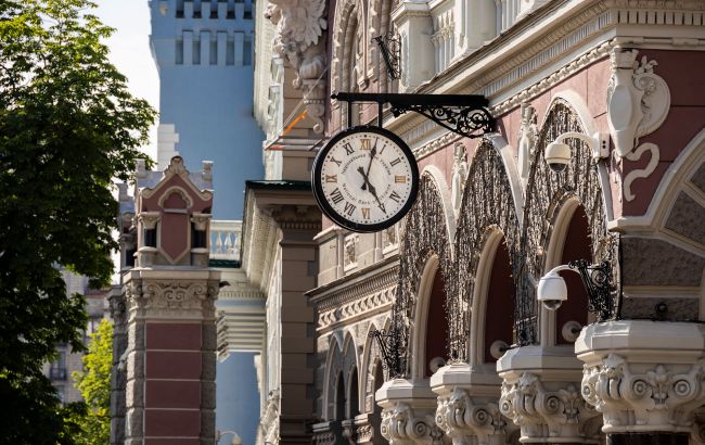 Міжнародні резерви України зросли за місяць на 3 млрд доларів