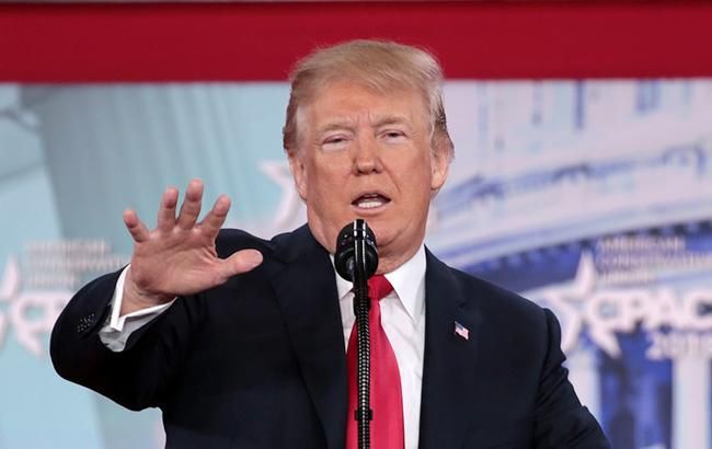 Трамп пригрозив Туреччині розоренням, якщо вона атакуватиме курдів