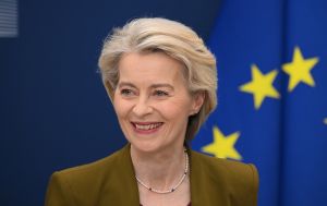 Польща обурена планами Єврокомісії віддати мільярди на оборону Україні