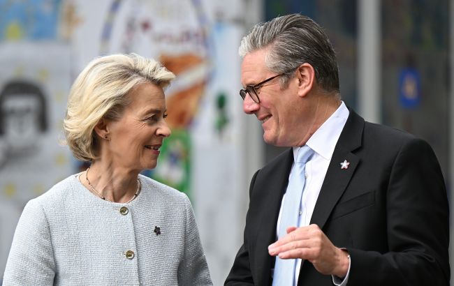 Стармер та фон дер Ляєн поговорили про "вирішальний момент" для України