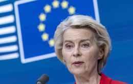 В Еврокомиссии объявили о первом транше Украине по кредиту в 90 млрд евро