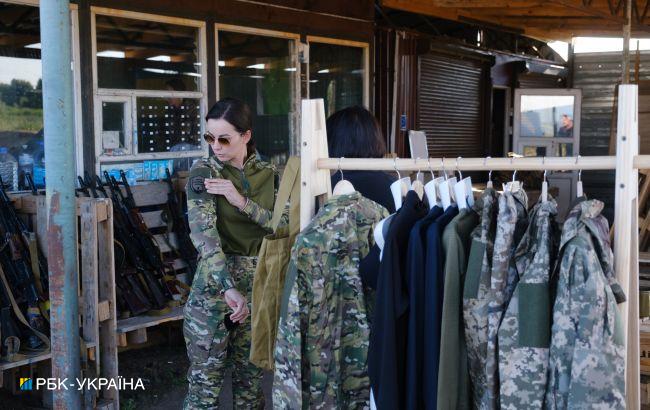 Військовий облік жінок. Кому вже час до ТЦК та чи заборонено виїзд з України