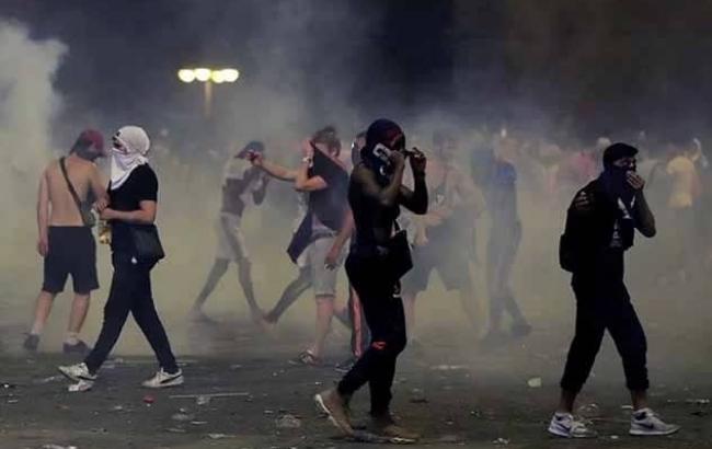 Во Франции во время празднования победы на ЧМ-2018 произошли массовые беспорядки