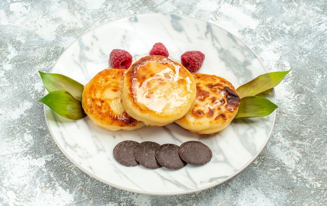 Они получаются всегда! Клопотенко дал рецепт легендарных сырников