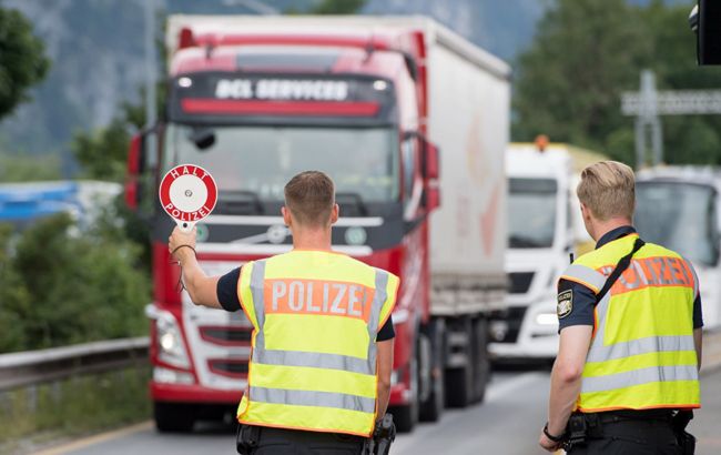 Австрія посилить охорону кордонів через наплив мігрантів