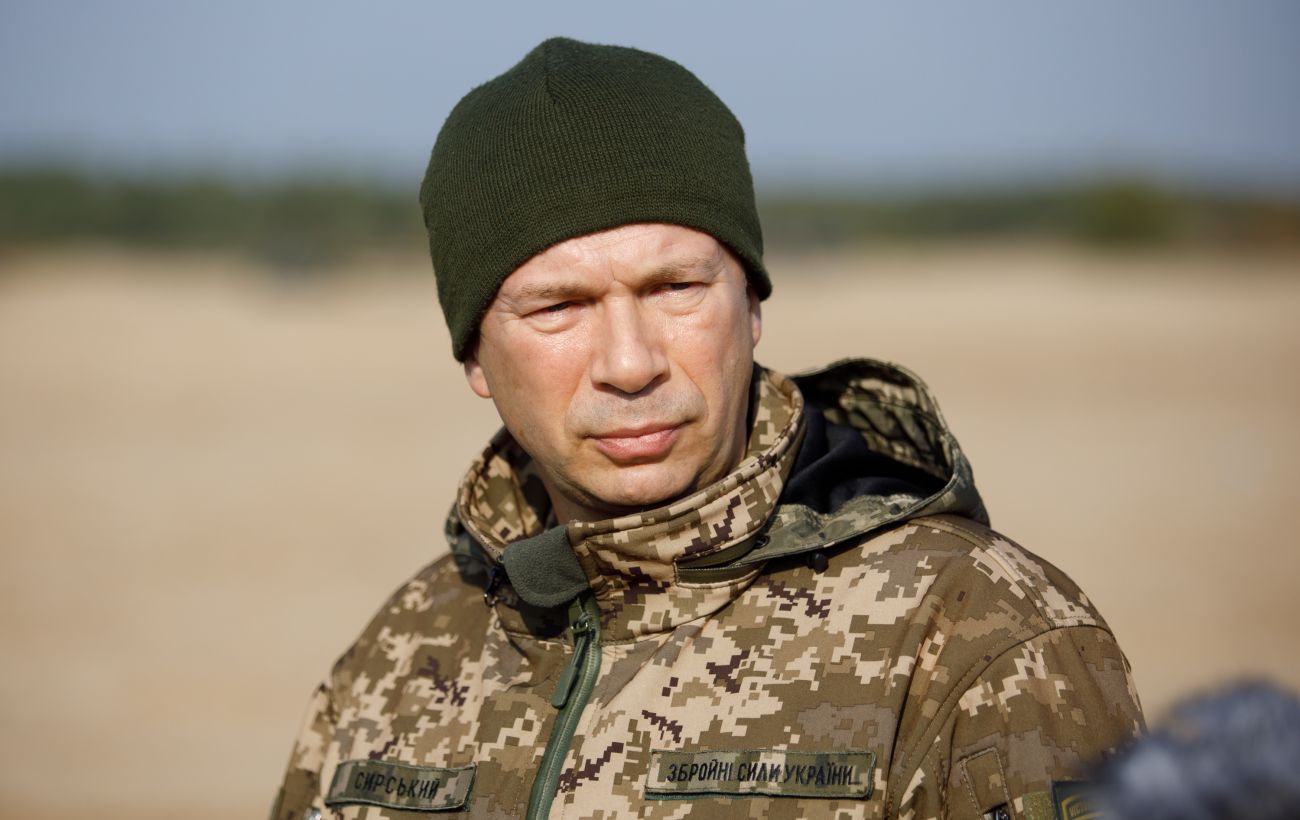 Корпусна структура в ЗСУ запрацювала повністю, командирів без досвіду замінено, - Сирський
