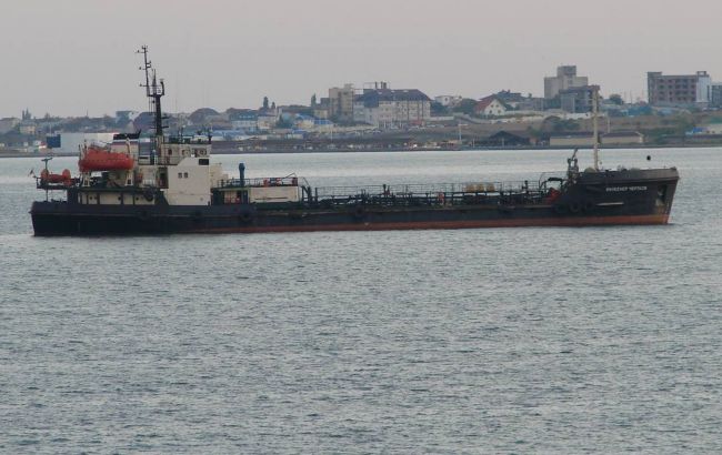 В Іркутській області РФ зіткнулися два танкери. Один перевозив понад 800 тонн бензину