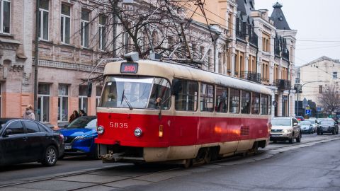 У Києві змінюють рух кількох трамваїв: які маршрути і коли їздитимуть за новою схемою