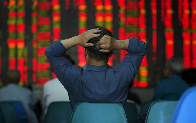 Фондовый индекс Шанхая закрылся минимальным с конца 2014 года значением