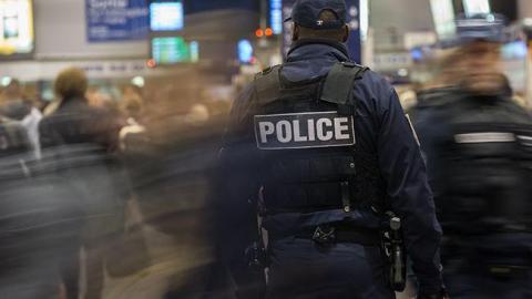 Во Франции заключенный взял в заложники медсестру