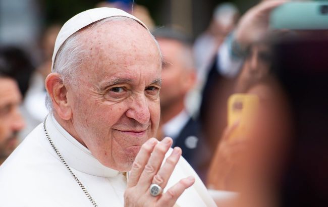 Несмотря на возражения. В Ватикане заявили, что Папа Римский продолжает миротворческую миссию в Украине