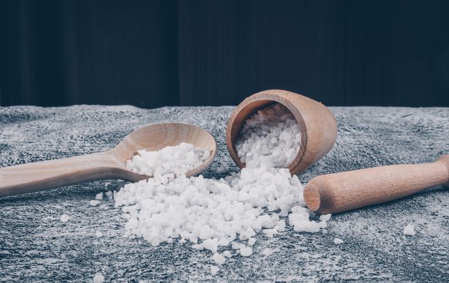 Як звичайна сіль може захистити від неприємностей: забуті старовинні прикмети