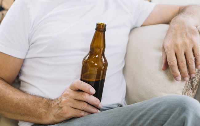 Вчені розповіли, що алкоголь прискорює старіння: названо безпечну дозу