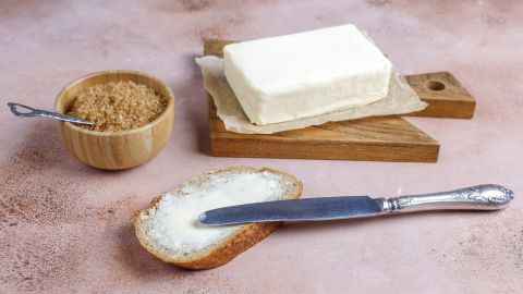 Масло или маргарин - что полезнее? Ответ врачей удивил