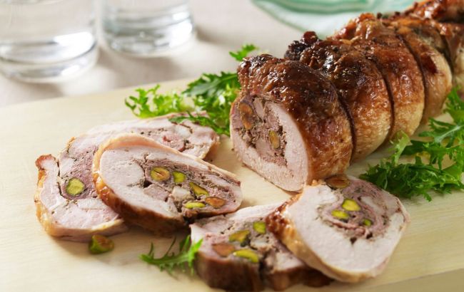 Рецепт мармурового рулету зі свинини: готується неймовірно легко і швидко