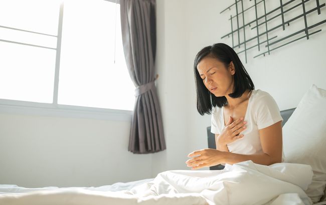 Врачи заявили, что приближение сердечного приступа можно спутать с изжогой: ключевые отличия