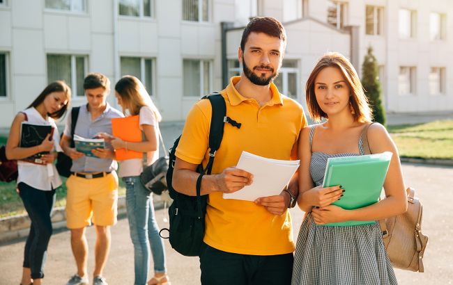 Вступна кампанія стартує з 1 липня: як зареєструватися та коли подавати документи