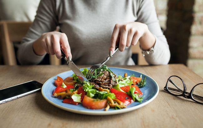 Эти полезные продукты становятся вредными, если слишком много их есть
