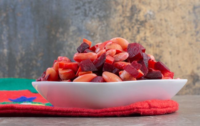 Клопотенко рассказал, какой ингредиент кардинально изменяет вкус привычного винегрета (видео)