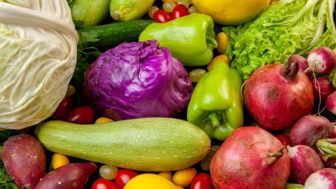 Врач назвала копеечный овощ, замедляющий старение