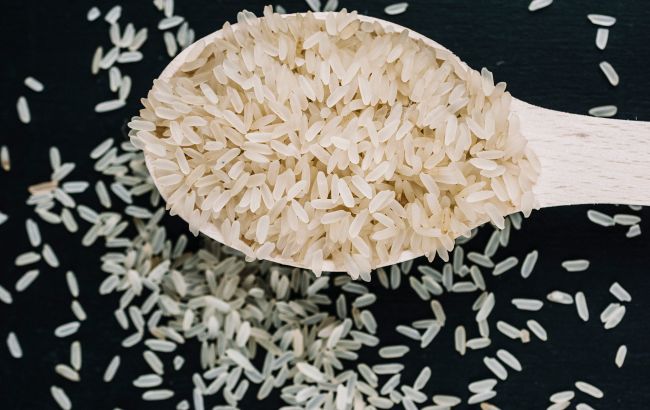 В Україну завезли небезпечний рис з токсинами: як він виглядає