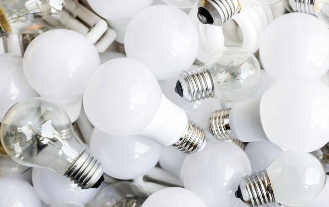 Обмін ламп розжарювання: з травня отримати світлодіоди можна буде лише в обласних центрах