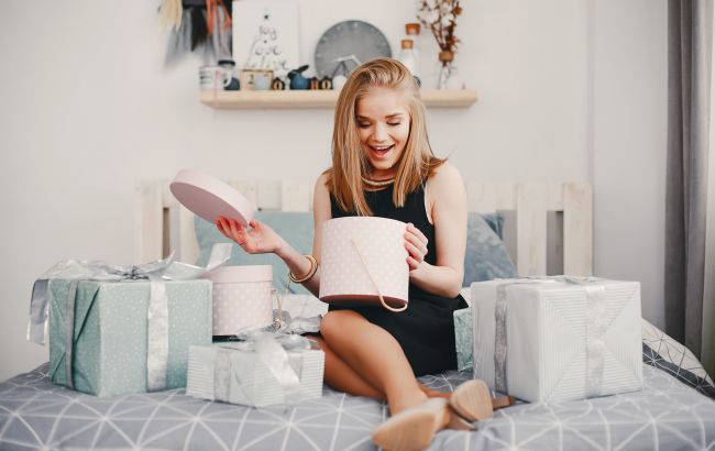 Цветы, подарки и курорты: действительно ли это обязательно для ухаживаний и что означает такое внимание