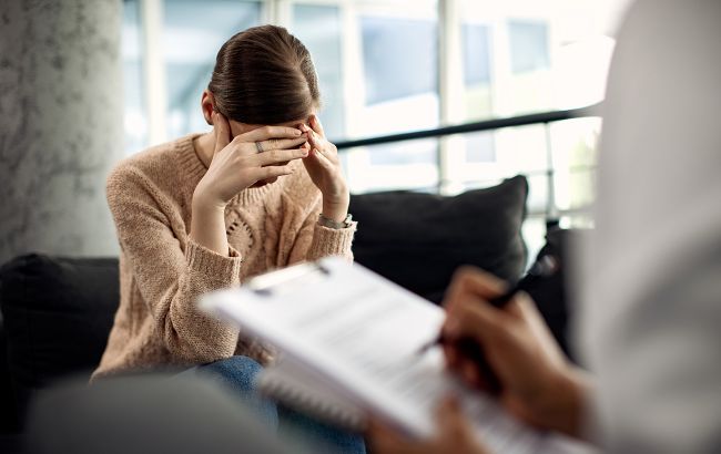 Как люди маскируют эмоциональную боль: 11 фраз-паролей, которые стоит слушать внимательно