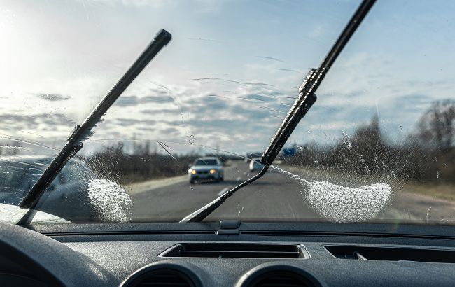 Як поміняти двірники на авто своїми руками: на що звернути увагу