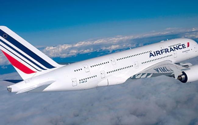Компания Air France разрешила стюардессам отказаться от рейсов в Иран